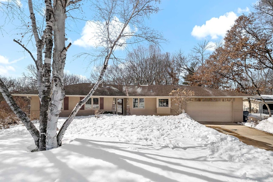 15008 Stevens Avenue South, Burnsville, MN 55306, Presented by Cathy